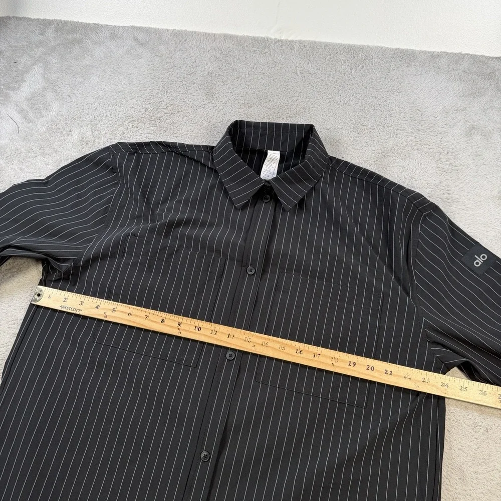 ALO Yoga Shirt Womens Medium Black Pinstripe Daylight Button Down Long Sleeve